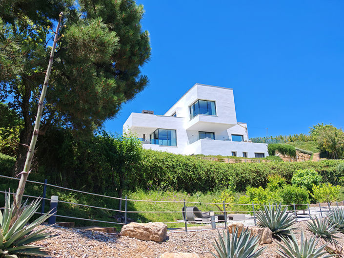 Image No.41-5 Bed Villa for sale
