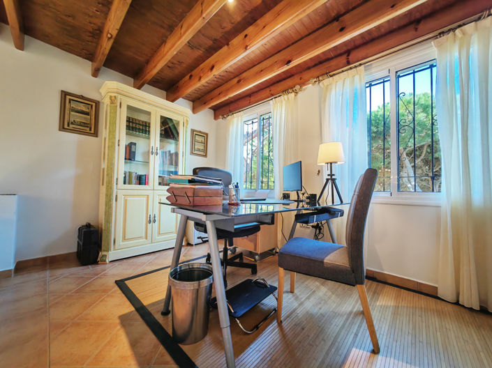 Image No.4-Villa de 4 chambres à vendre à Marbella