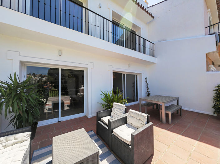 Image No.25-4 Bed Townhouse for sale