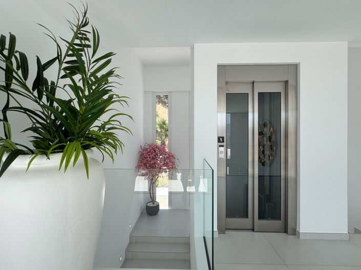 Image No.17-4 Bed Villa for sale