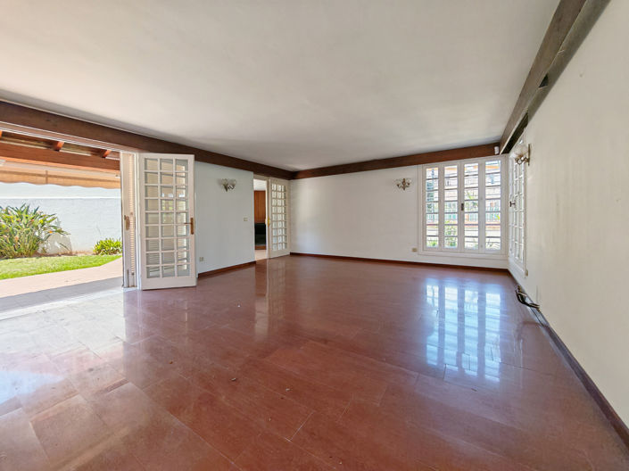 Image No.3-Villa de 4 chambres à vendre à Fuengirola
