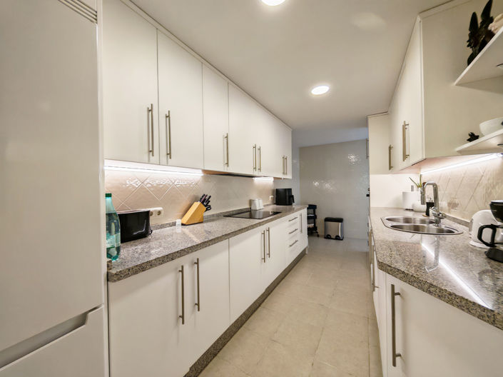 Image No.6-2 Bed Property for sale
