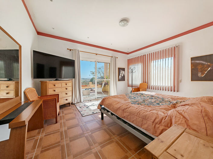 Image No.22-12 Bed Finca for sale
