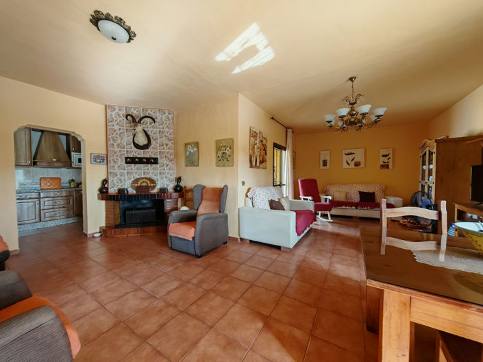Image No.2-Finca de 3 chambres à vendre à Estepona
