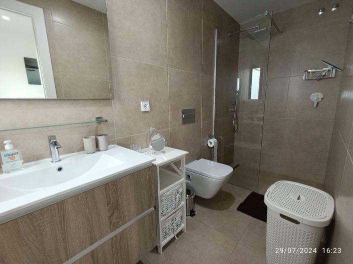 Image No.13-3 Bed Townhouse for sale