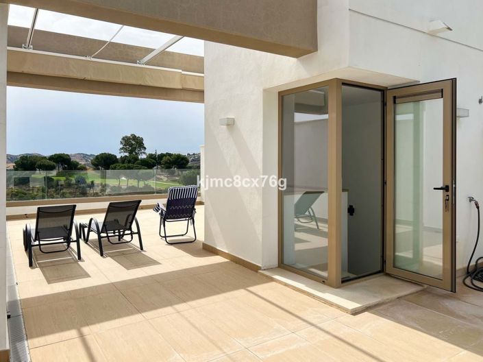 Image No.29-3 Bed Townhouse for sale