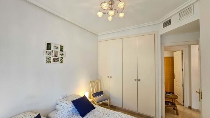 Image No.27-3 Bed Semi-Detached for sale