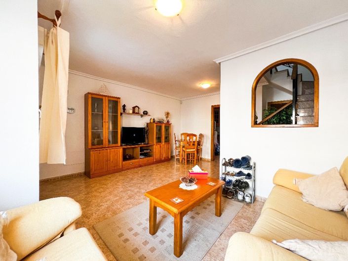 Image No.8-3 Bed Townhouse for sale