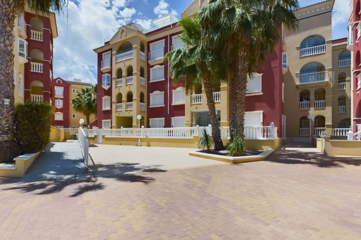 Image No.35-3 Bed Apartment for sale
