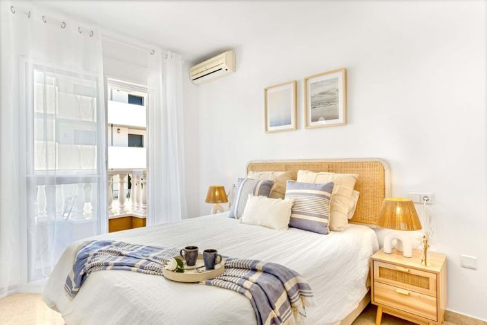 Image No.9-2 Bed Townhouse for sale