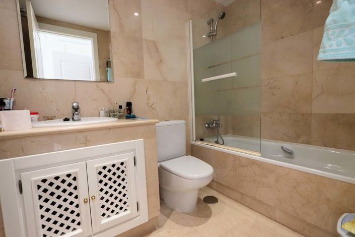 Image No.19-2 Bed Apartment for sale