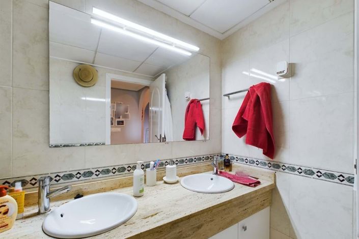 Image No.9-2 Bed Apartment for sale
