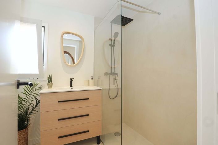 Image No.20-2 Bed Penthouse for sale