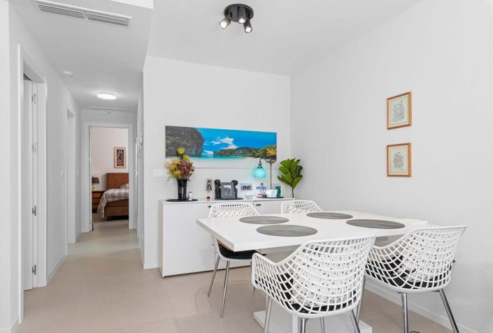 Image No.8-2 Bed Apartment for sale