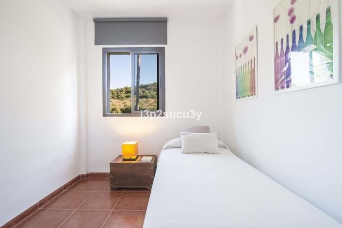 Image No.15-3 Bed Semi-Detached for sale