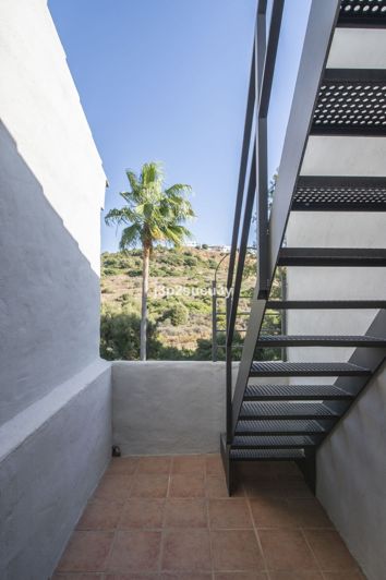 Image No.22-3 Bed Semi-Detached for sale