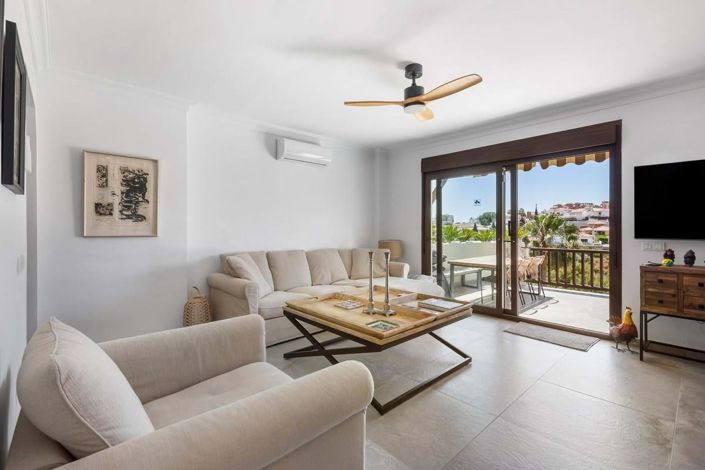 Image No.2-4 Bed Townhouse for sale