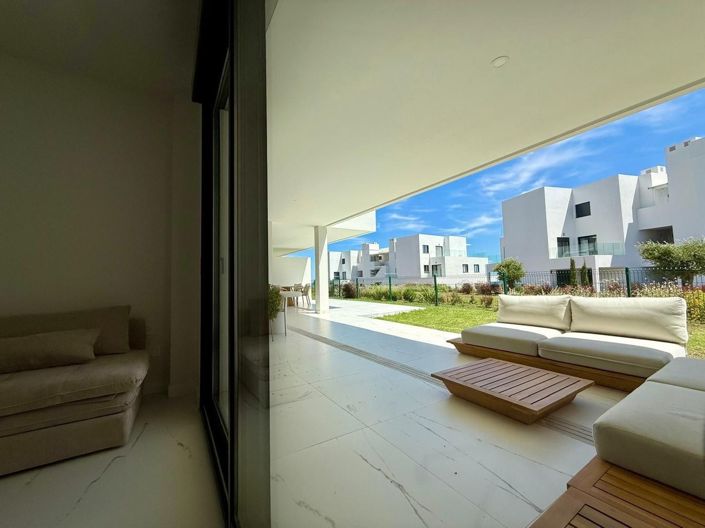 Image No.9-2 Bed Apartment for sale