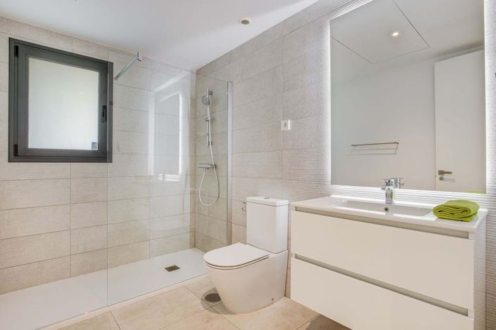 Image No.33-4 Bed Apartment for sale
