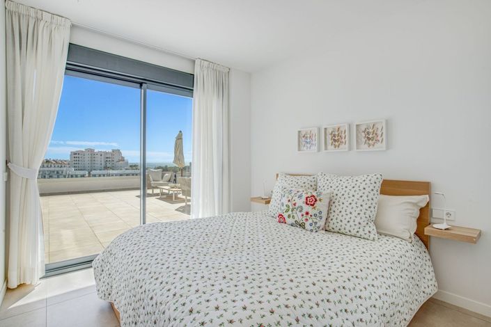 Image No.37-4 Bed Apartment for sale