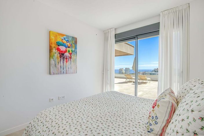 Image No.39-4 Bed Apartment for sale