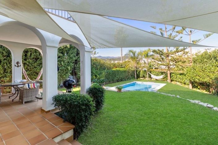 Image No.8-Villa de 4 chambres à vendre à Estepona