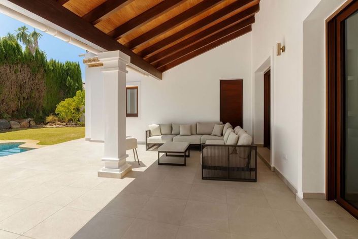 Image No.2-Villa de 3 chambres à vendre à Estepona