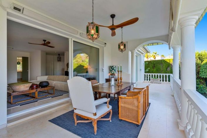 Image No.2-Villa de 3 chambres à vendre à Estepona