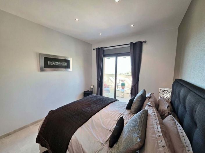 Image No.24-2 Bed Penthouse for sale