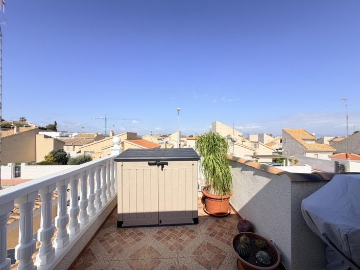 Image No.34-3 Bed Townhouse for sale
