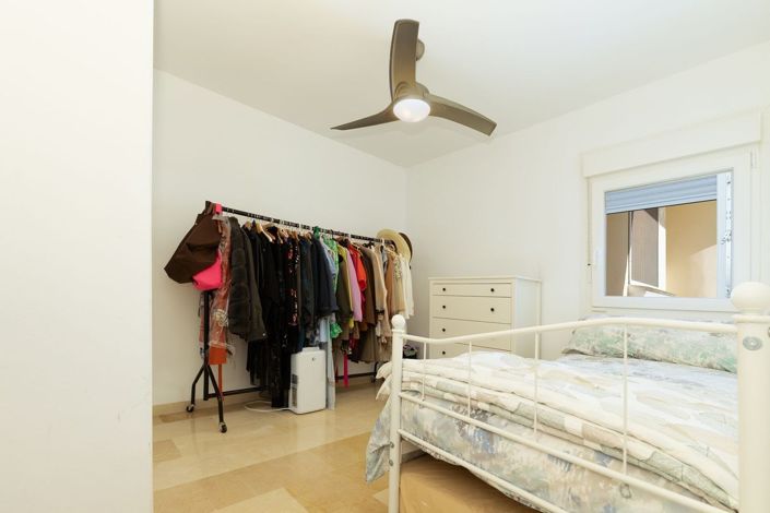 Image No.11-3 Bed Townhouse for sale