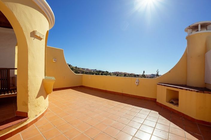 Image No.13-3 Bed Townhouse for sale