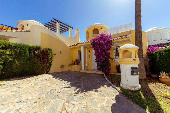 Image No.33-3 Bed Townhouse for sale