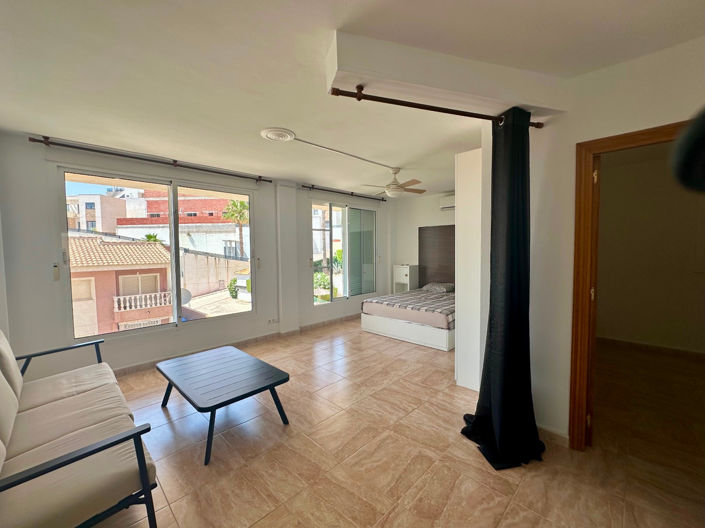Image No.18-3 Bed Apartment for sale
