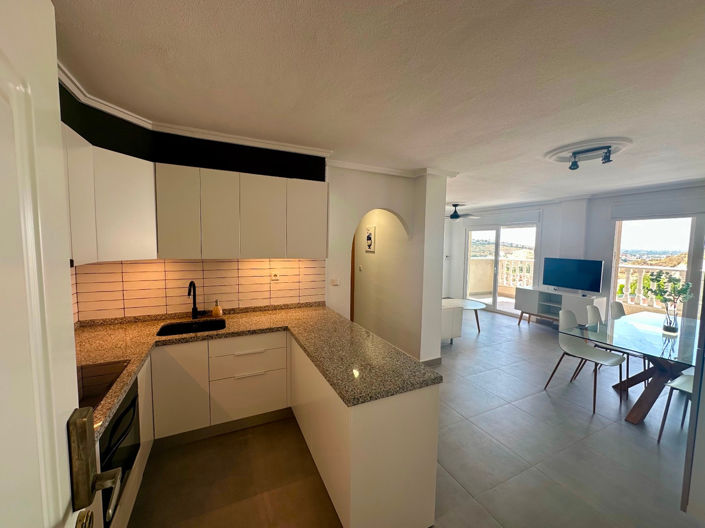 Image No.8-3 Bed Apartment for sale