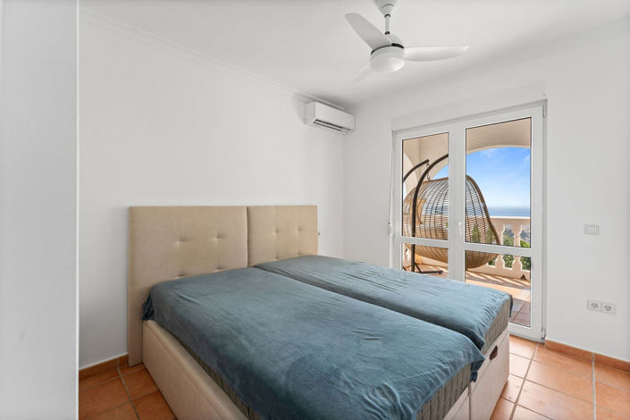 Image No.22-3 Bed Townhouse for sale