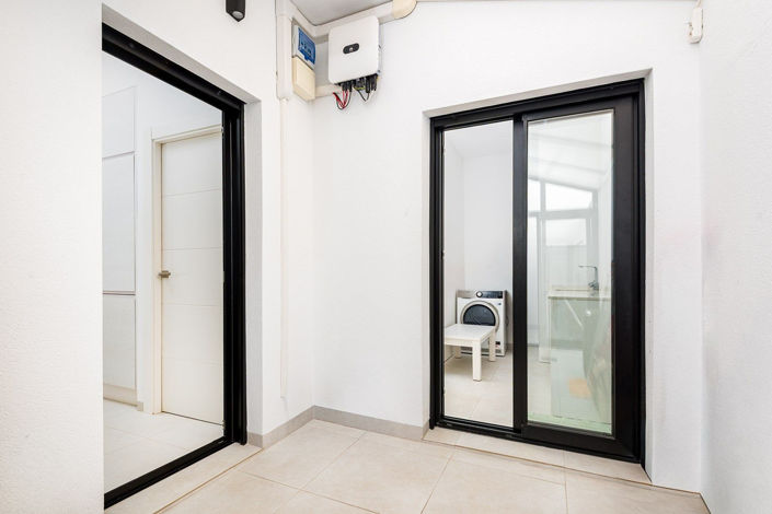 Image No.17-4 Bed Villa for sale