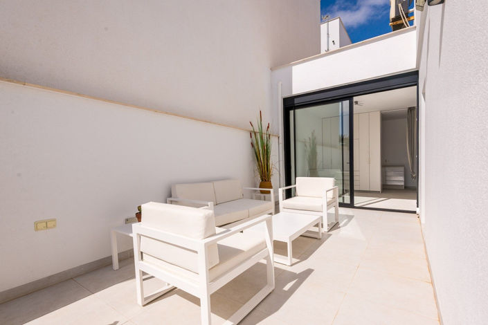 Image No.5-4 Bed Villa for sale