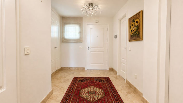 Image No.17-4 Bed Semi-Detached for sale