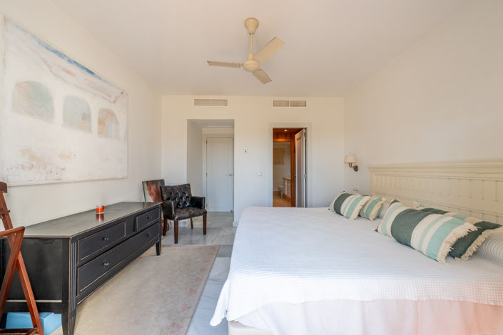 Image No.17-3 Bed Apartment for sale