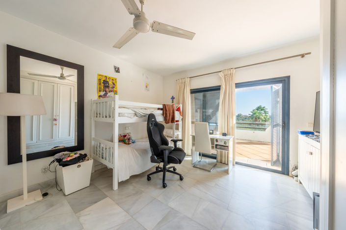 Image No.26-3 Bed Apartment for sale