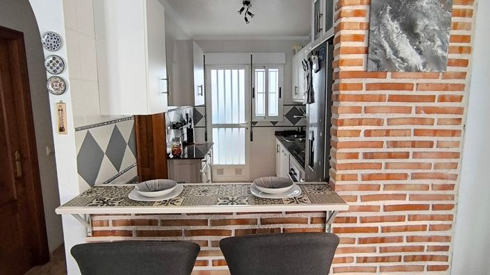 Image No.6-2 Bed Villa for sale