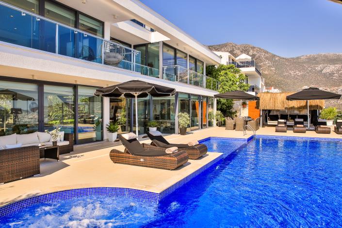 Image No.2-4 Bed Villa for sale