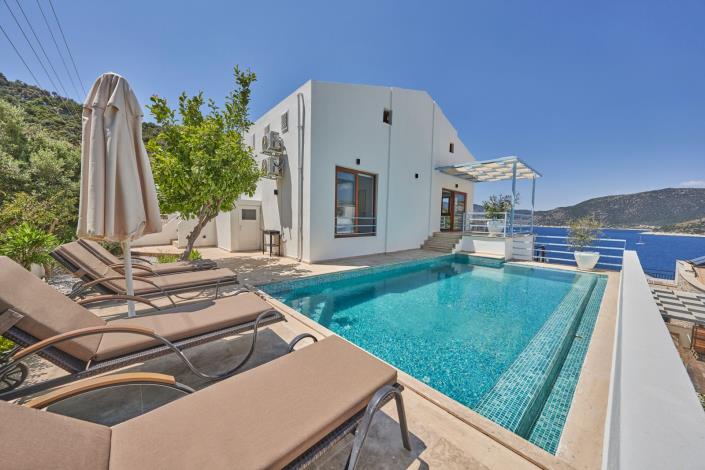 Image No.34-2 Bed Villa / Detached for sale