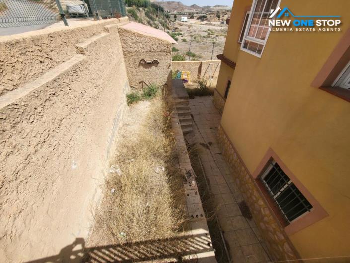 Image No.35-4 Bed Villa / Detached for sale
