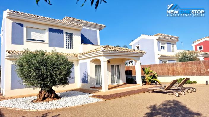 Image No.4-Villa / Détaché de 3 chambres à vendre à Purias