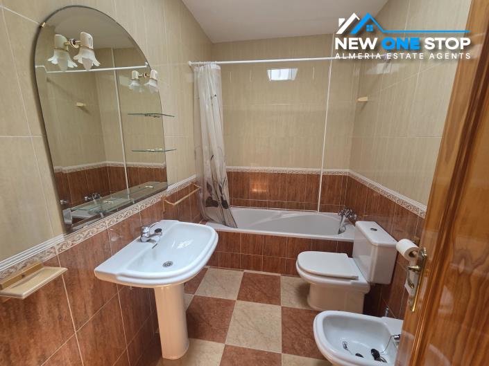 Image No.23-3 Bed Townhouse for sale