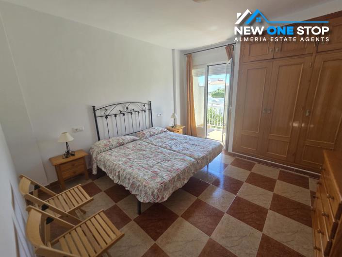 Image No.26-3 Bed Townhouse for sale