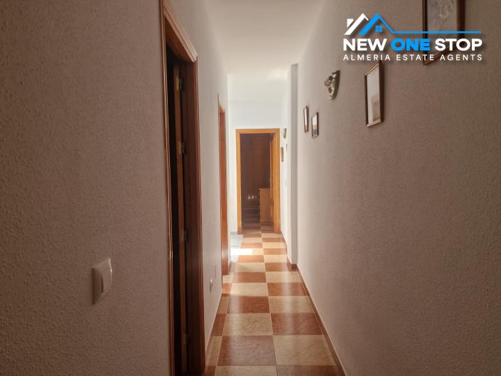 Image No.9-3 Bed Townhouse for sale