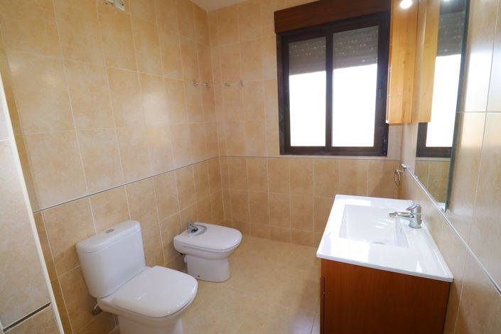 Image No.26-4 Bed Villa for sale